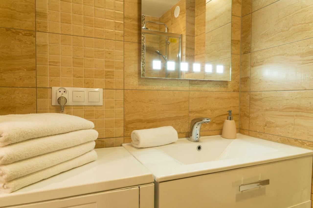 Apartament Na Urlop - Centrum - Przy Amfiteatrze - 500M Do Basenow 维斯拉 外观 照片